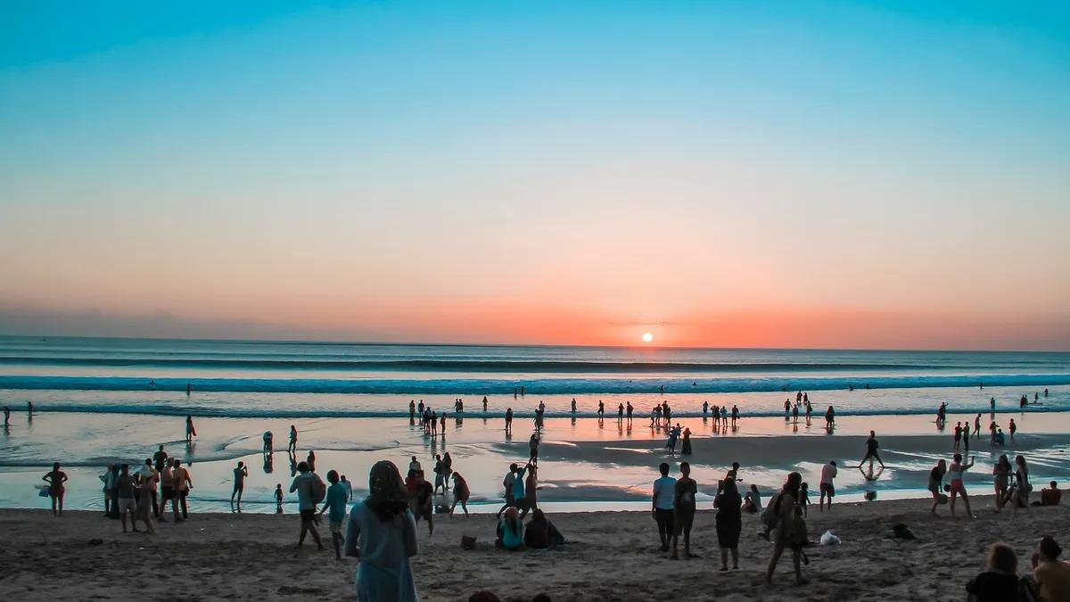 pantai kuta bali